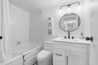 #105 – 1875 W 8th Avenue